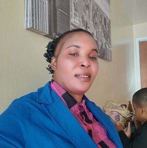 Meet your Posher, Mireille